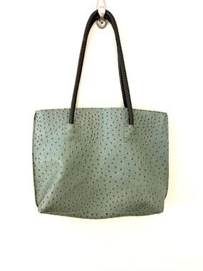 JAYNE Faux Ostrich Tote in
Gray Mint